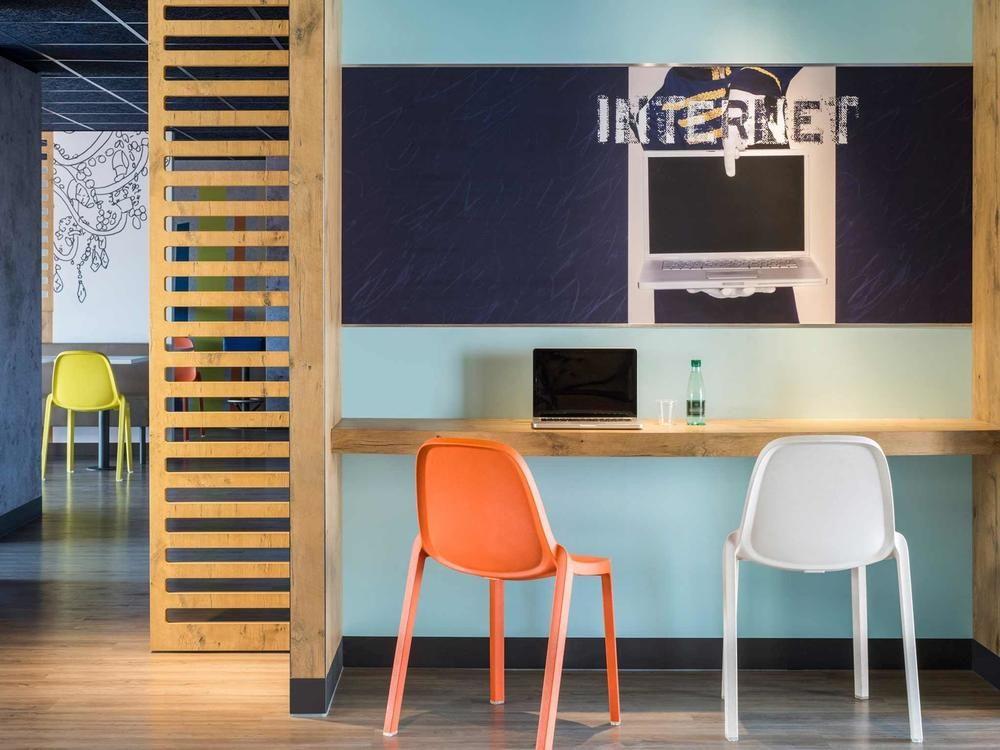 Ibis Brignoles Provence Verte Dış mekan fotoğraf